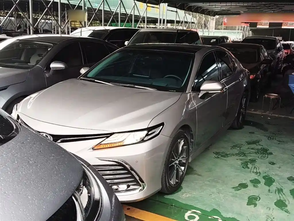 Toyota Camry 2021 2.5G Luxury Edition