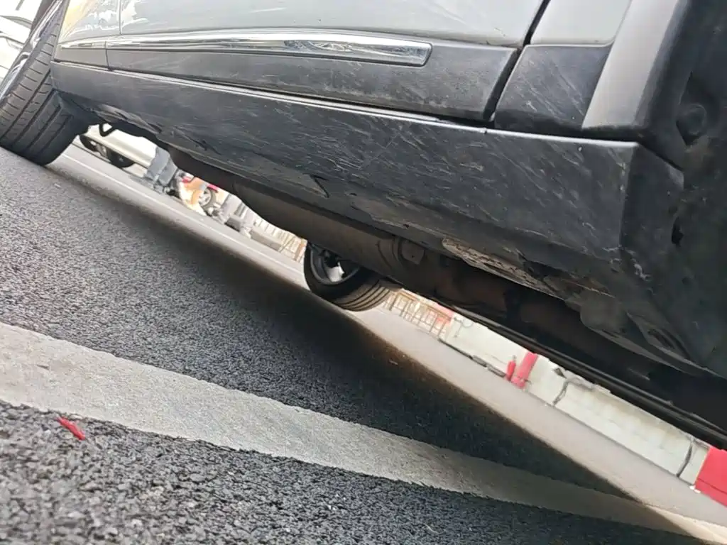 BYD Tang 2018 2018 2.0T Automatic Smart Connection Honor Edition 7-Seater China V