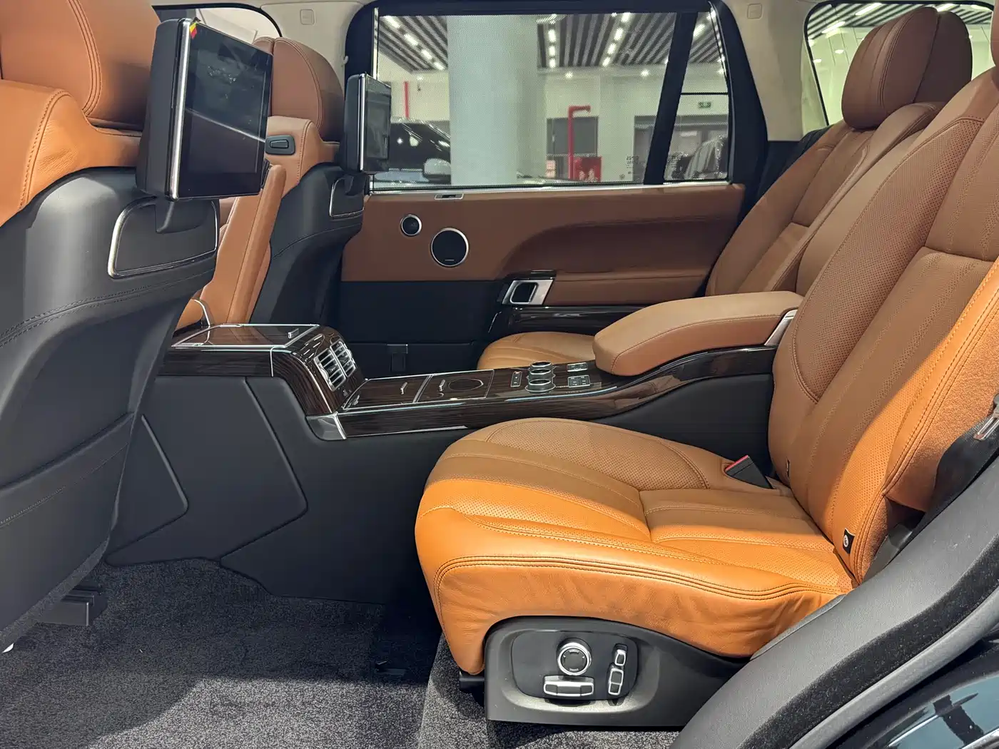 Land Rover Range Rover 2017 5.0 SC V8 AB Ultimate Autobiography LWB фото 20