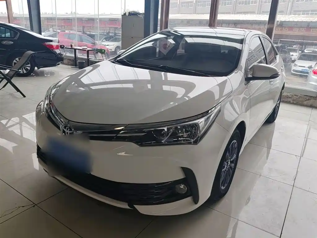 Toyota Corolla 2017 Facelift 1.2T S-CVT GL фото 2