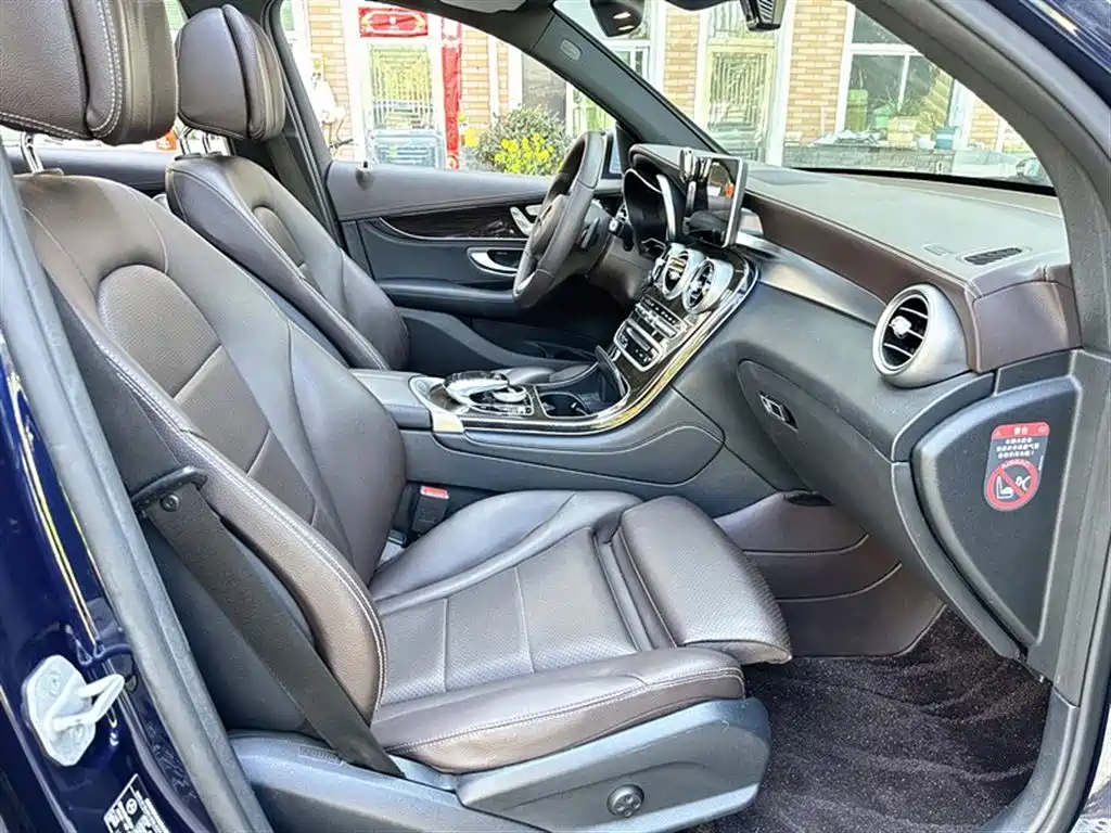 Mercedes-Benz GLC 2016 GLC 260 4MATIC Luxury фото 10