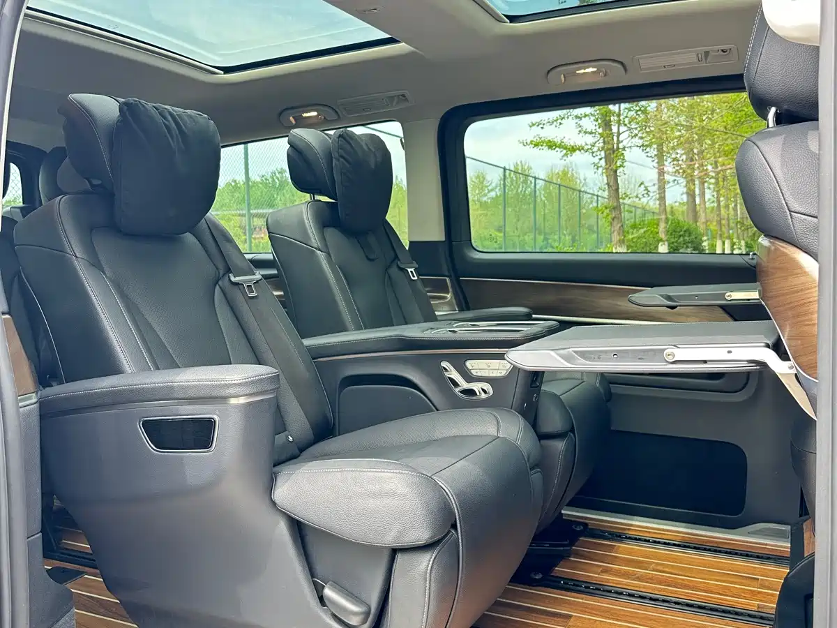 MERCEDES-BENZ V-CLASS