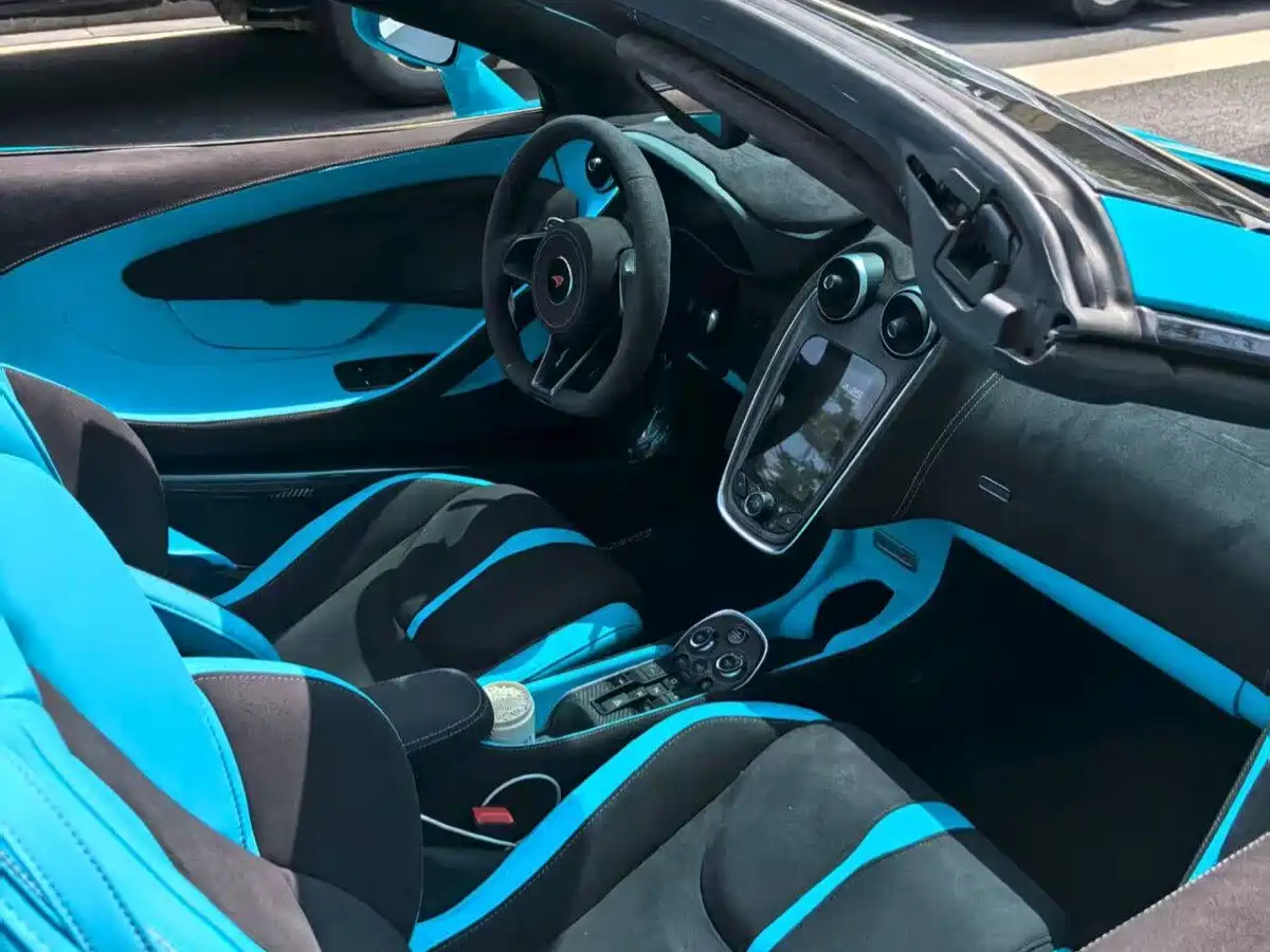 McLaren 570 2019 570S 3.8T Spider фото 8