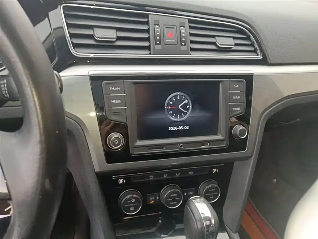 Volkswagen Lamando 2015 330TSI DSG Comfort фото 13