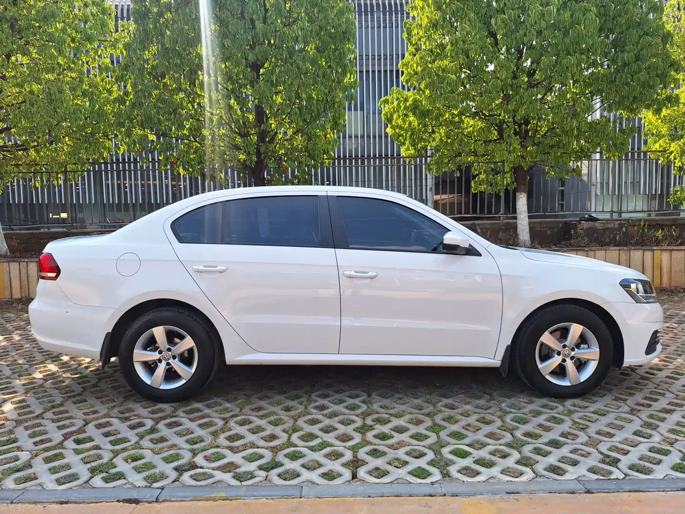 Volkswagen Lavida 2019 Lavida Start 1.5L Auto Trend (China VI) фото 4