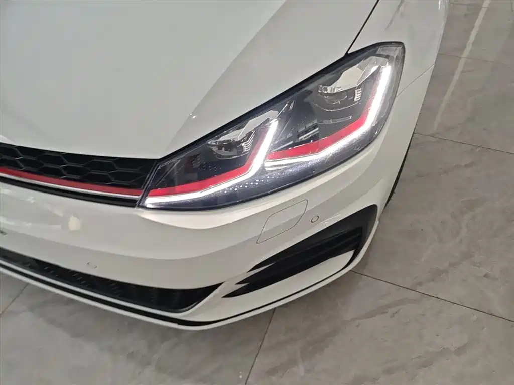 Volkswagen Golf 2019 280TSI DSG Flagship (China V) фото 24