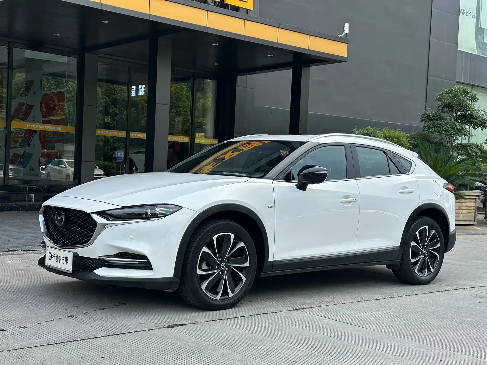 Фото 1 - Mazda CX-4