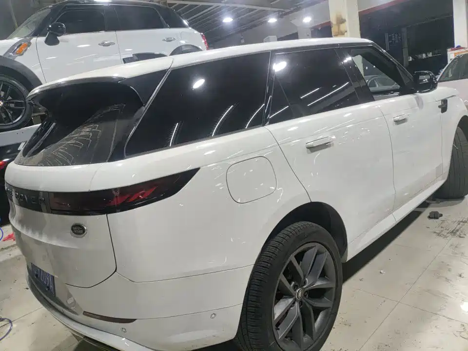 Фото 2 - Land Rover Range Rover Sport