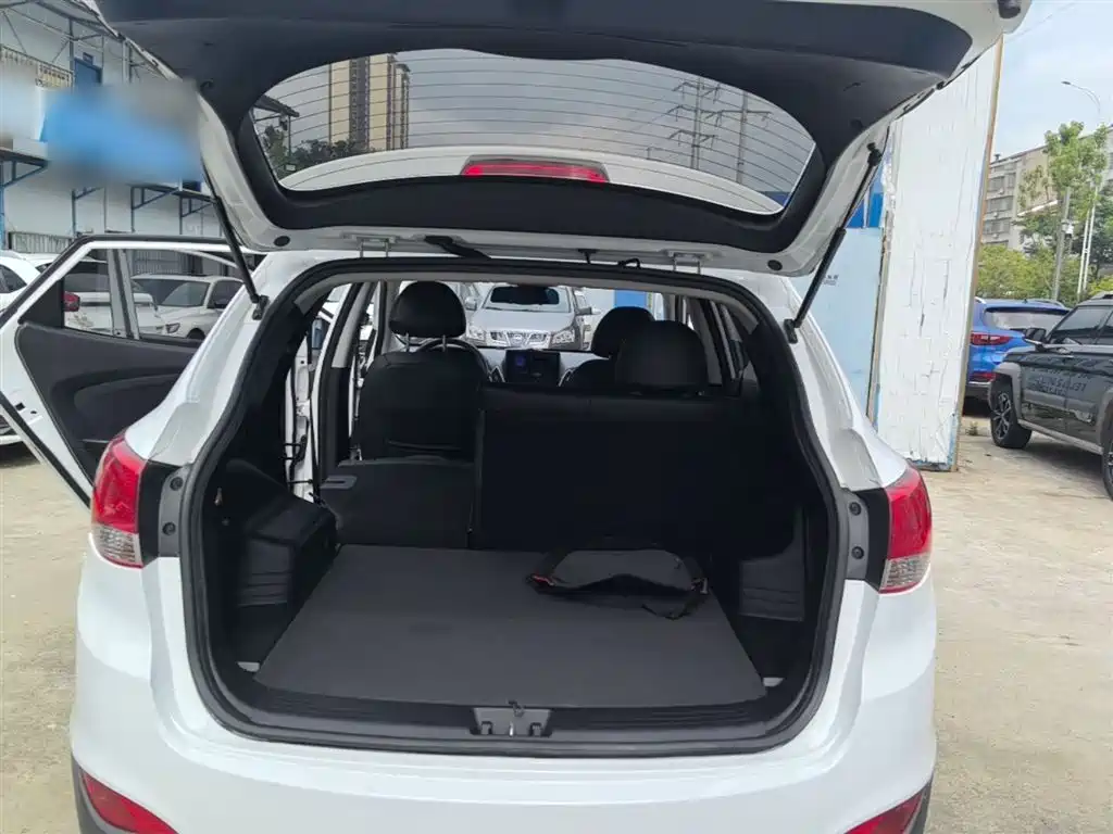 Hyundai Beijing Hyundai ix35 2015 2.0L Automatic 2WD Comfort China IV фото 19