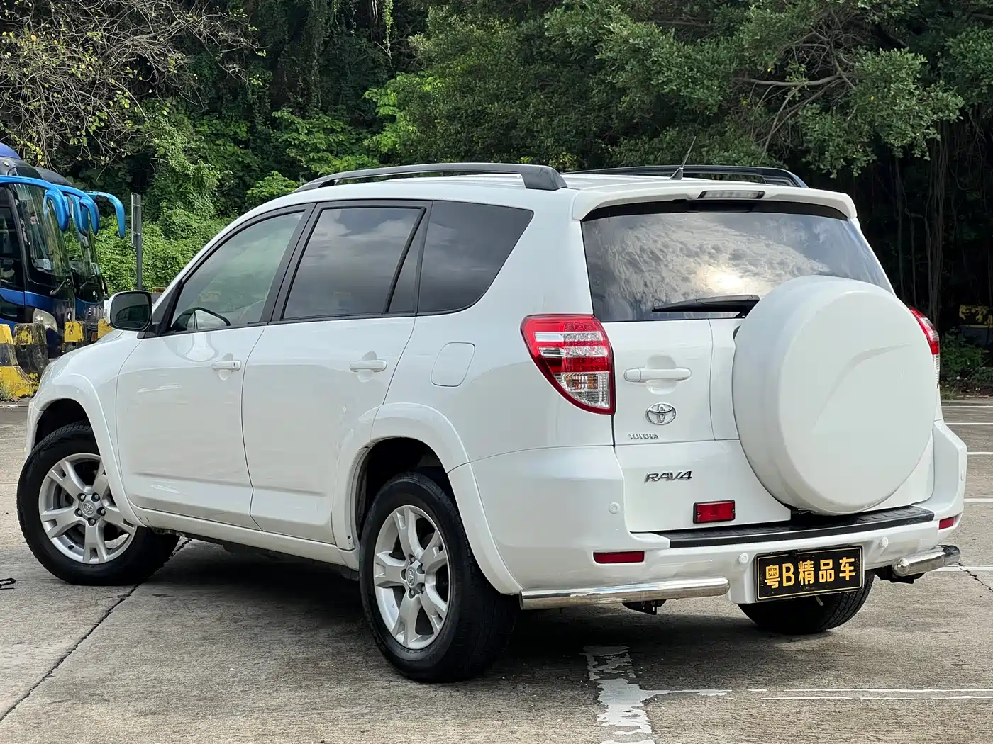 Toyota RAV4 Rongfang 2012 Styling Edition 2.4L Automatic 4WD Luxury фото 4