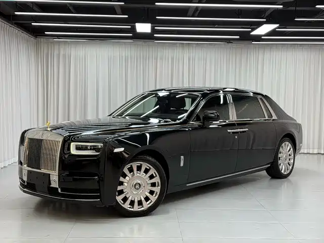 ROLLS-ROYCE PHANTOM