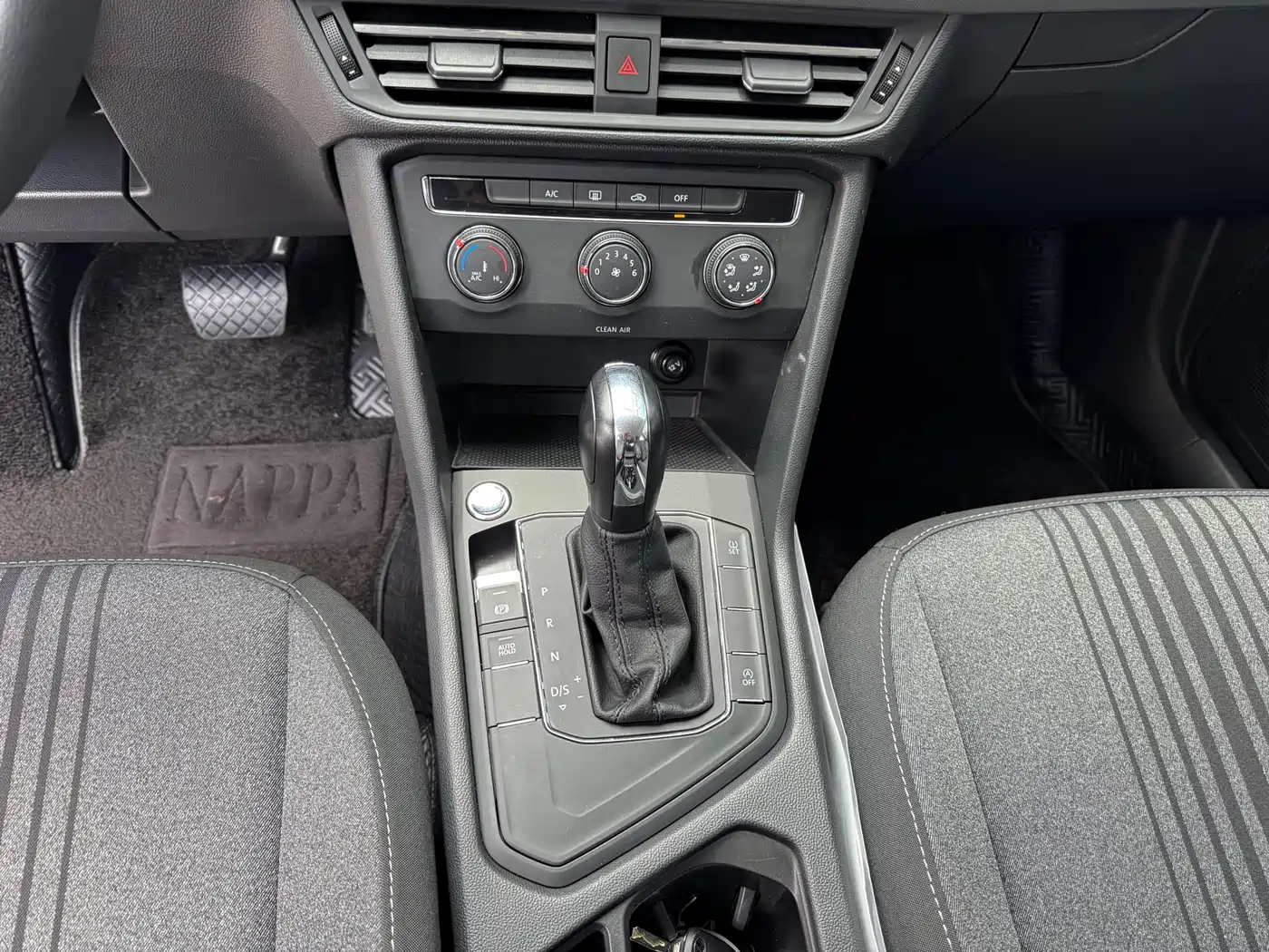 Volkswagen Tharu 2022 280TSI 2WD Trend фото 10