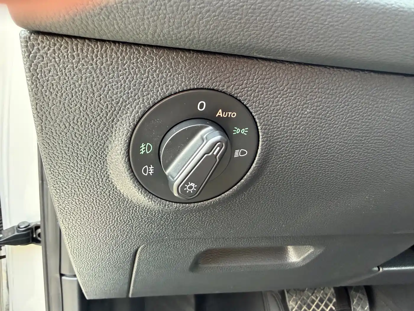 Volkswagen Tharu 2021 280TSI 2WD Luxury Plus фото 9