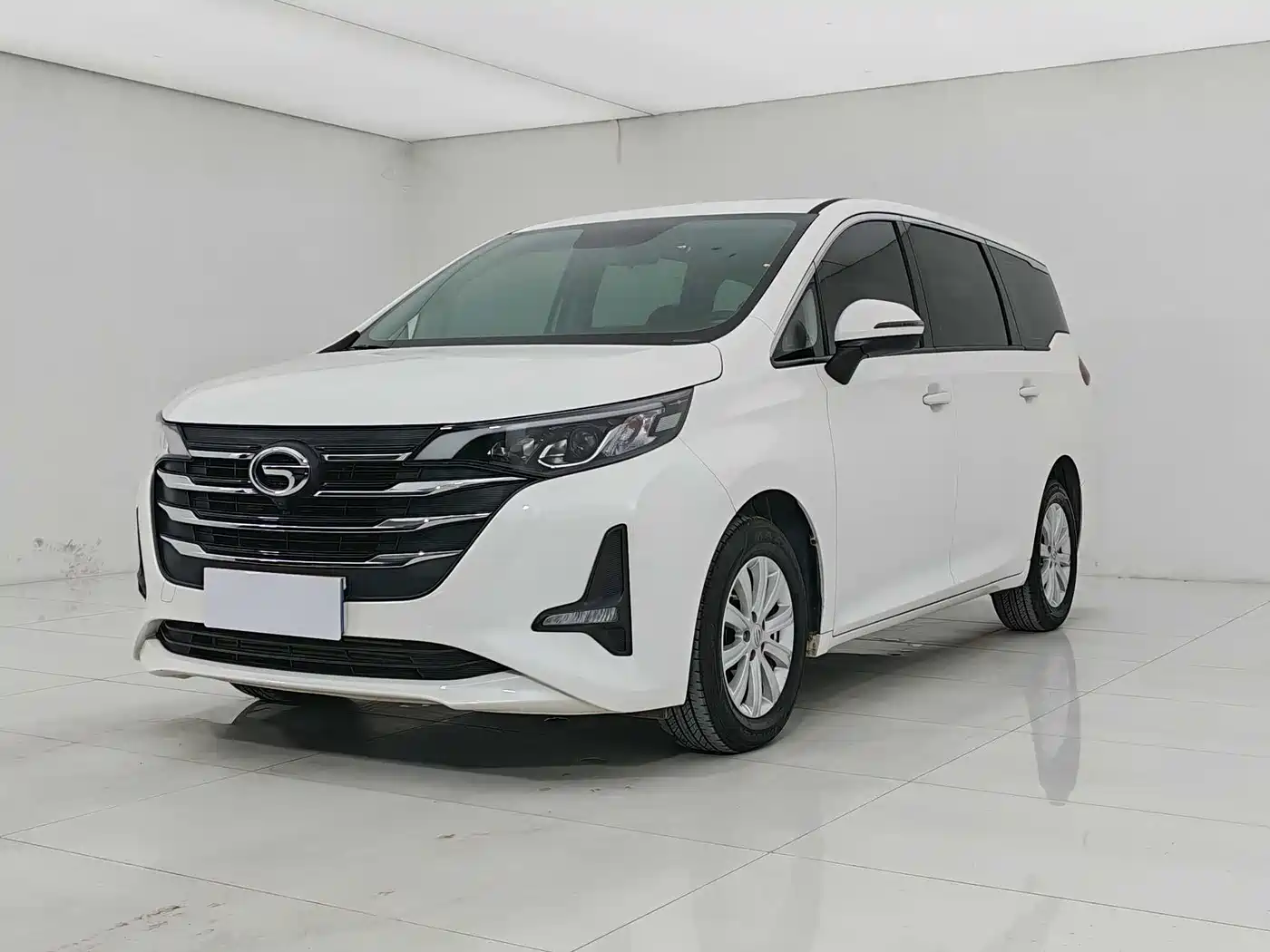 GAC Trumpchi Trumpchi M6 2019 270T Automatic Luxury (7-seater) China V