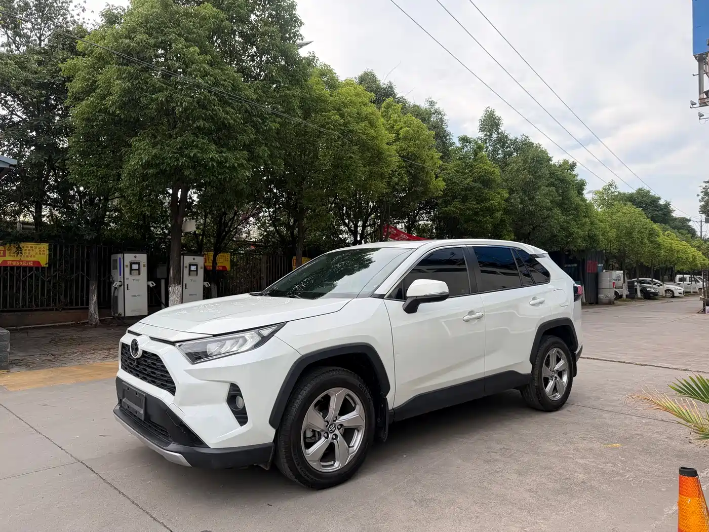 Toyota RAV4 Rongfang 2020 2.0L CVT 2WD Trend Edition