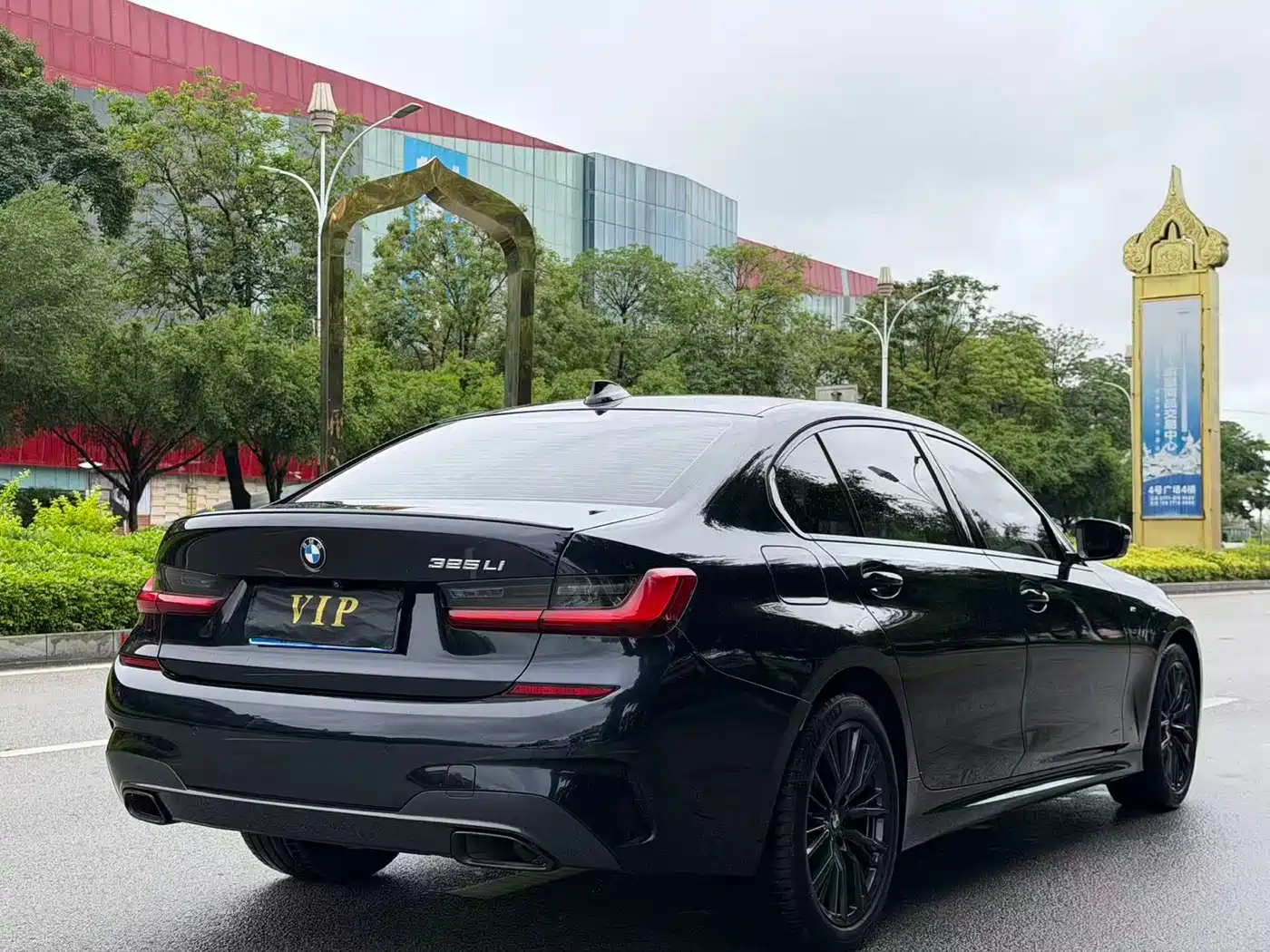 BMW 3 Series 2021 Facelift 325i M Sport Shadow Edition фото 7