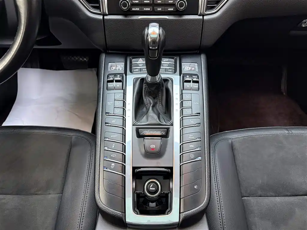 Фото 7 - Porsche Macan