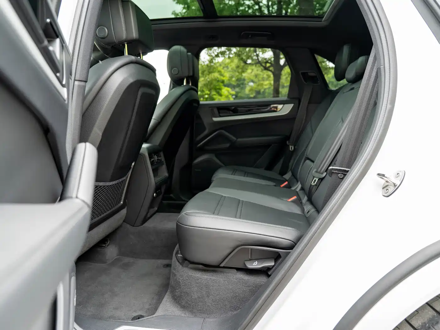 Porsche Cayenne 2025 Cayenne 3.0T Dream Chaser Edition фото 10