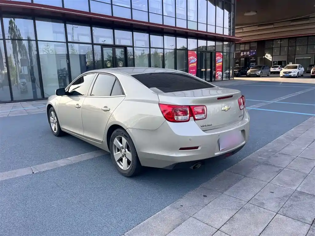 Chevrolet Malibu 2014 2.0L Automatic Comfort фото 11