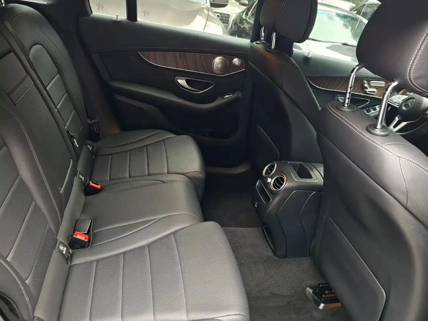Mercedes-Benz GLC 2020 GLC 260 L 4MATIC Luxury фото 7