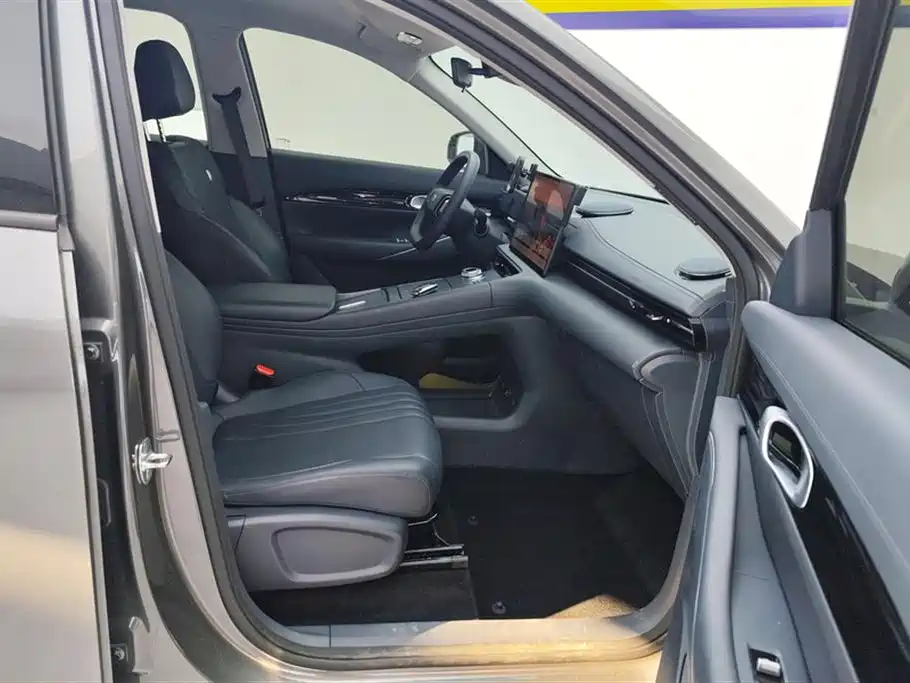 GEELY GALAXY GALAXY E5