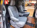 صورة 7 - Toyota Sienna