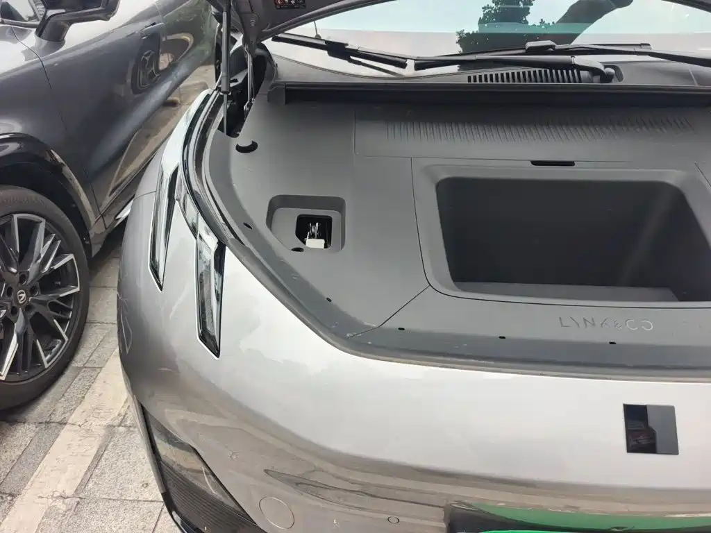 Lynk & Co Z20 2026 2025 175kW