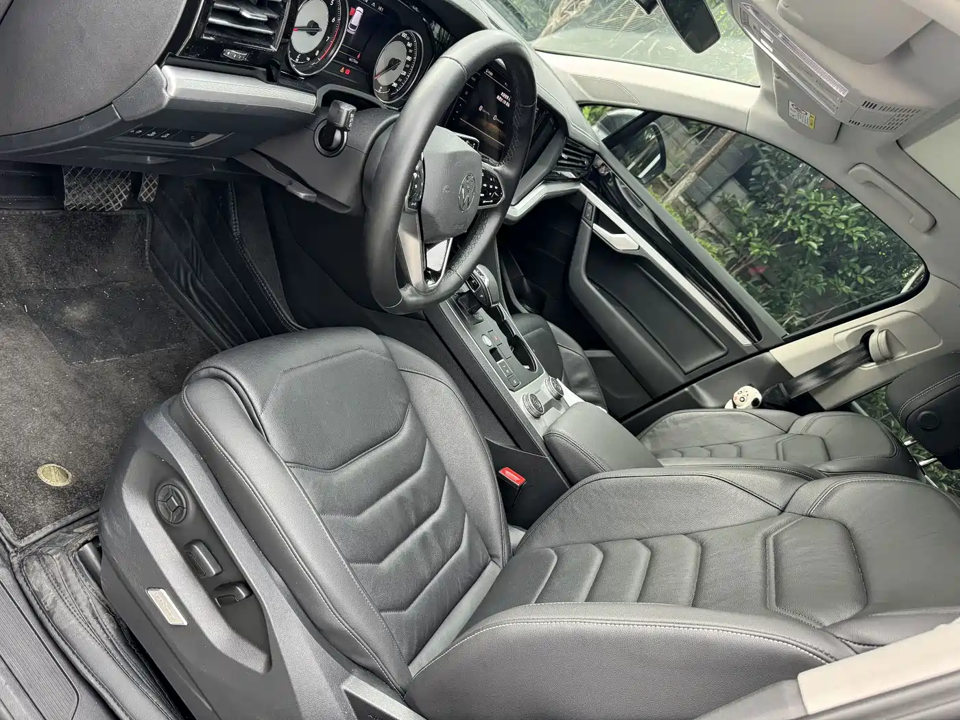 Volkswagen Touareg 2023 2022 2.0TSI Pilot Special Edition