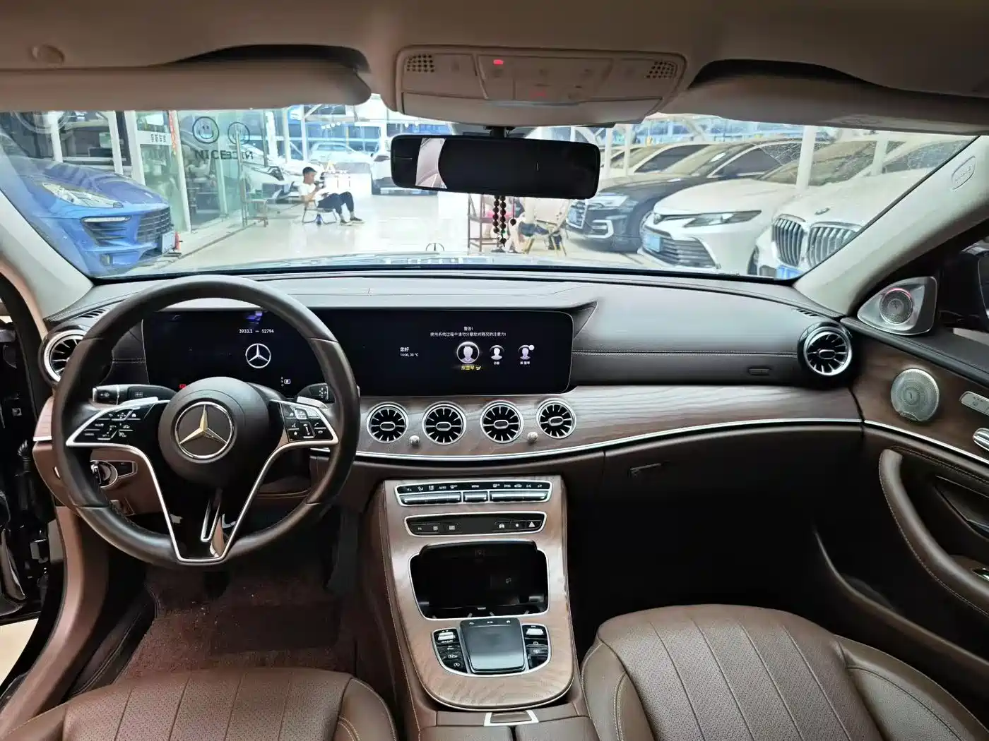 Mercedes-Benz E-Class 2023 E 300 L Luxury фото 4