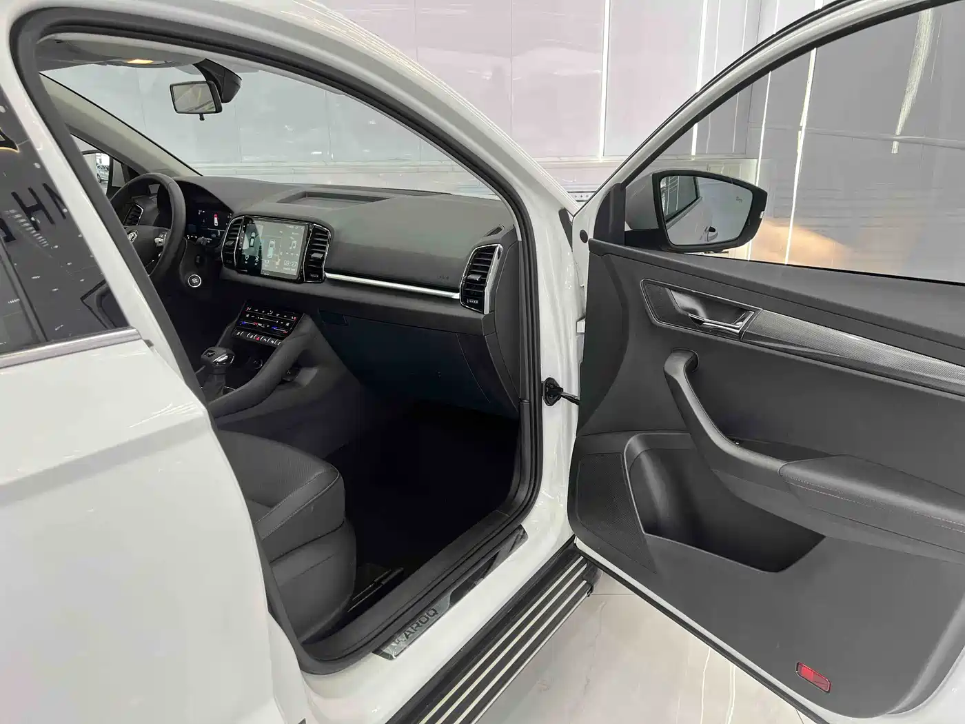 Škoda Karoq 2022 Facelift TSI280 Luxury Edition фото 19