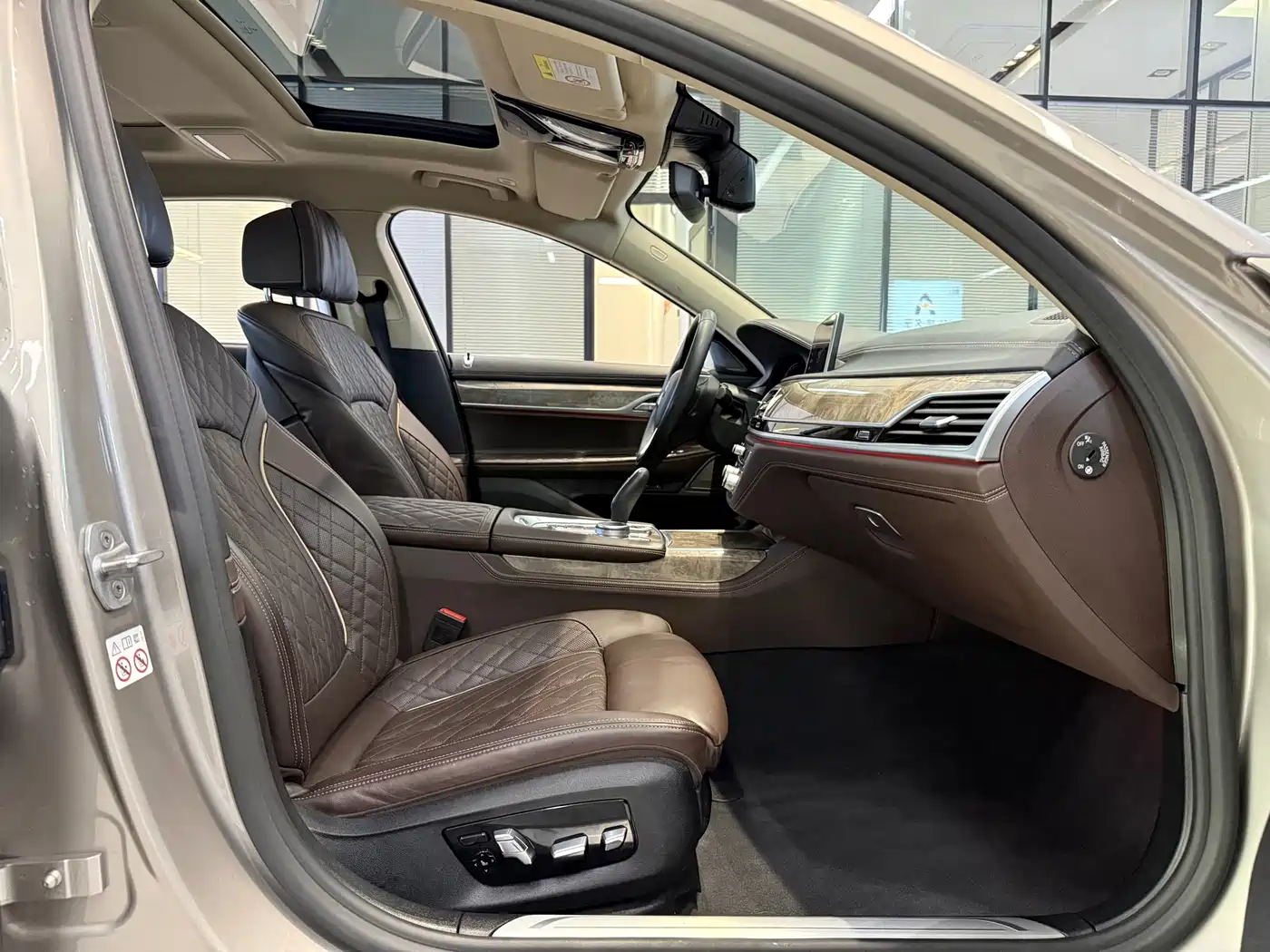 BMW 7 Series 2019 Facelift 740Li Leading Luxury Package фото 8