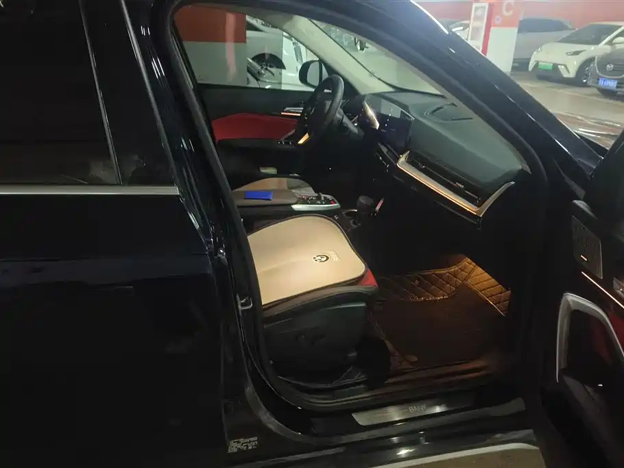 BMW X1 2023 sDrive25Li X Design Package фото 8