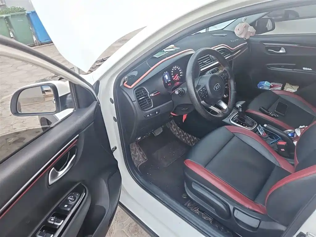 Kia KX CROSS 2018 1.6L Automatic Smart Sunroof Edition фото 13