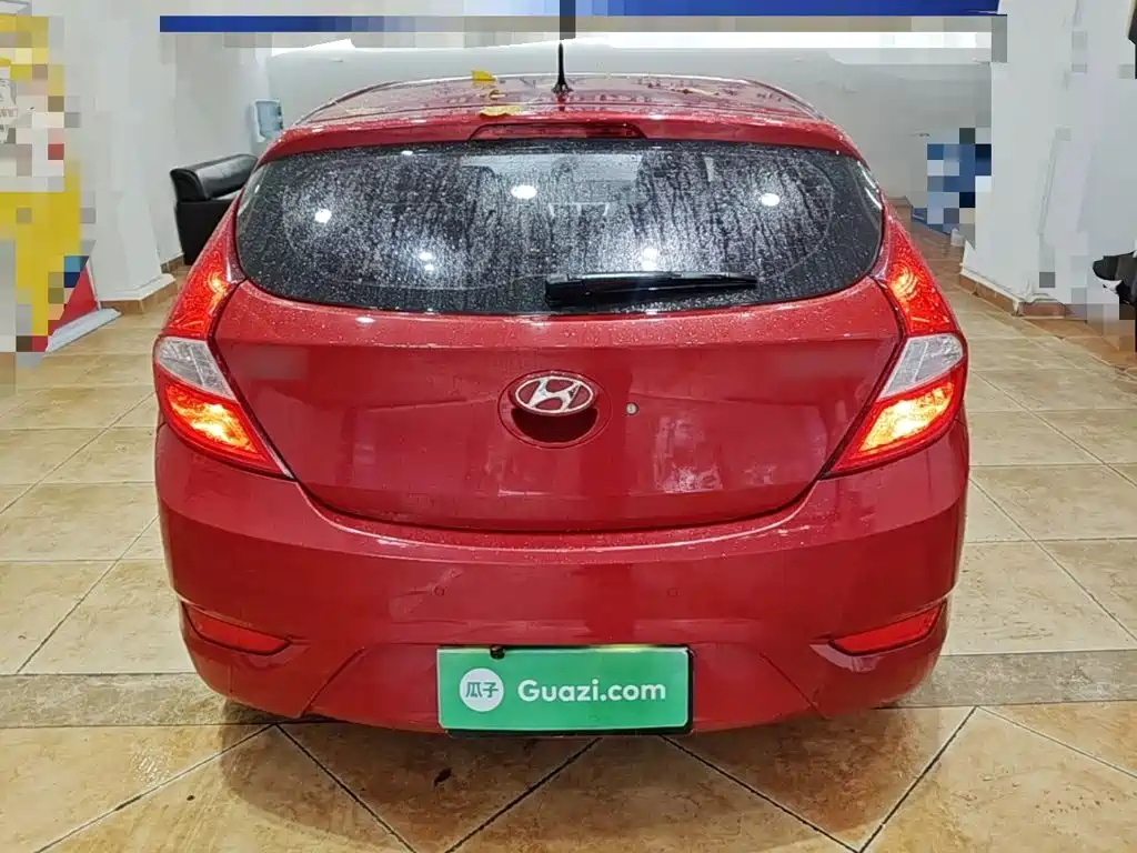 صورة 6 - Hyundai Reina