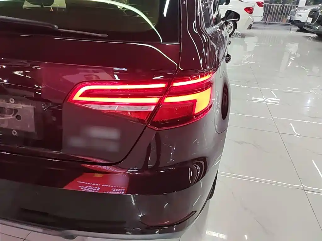 Audi A3 2018 30th Anniversary Sportback 35 TFSI Fashion фото 8
