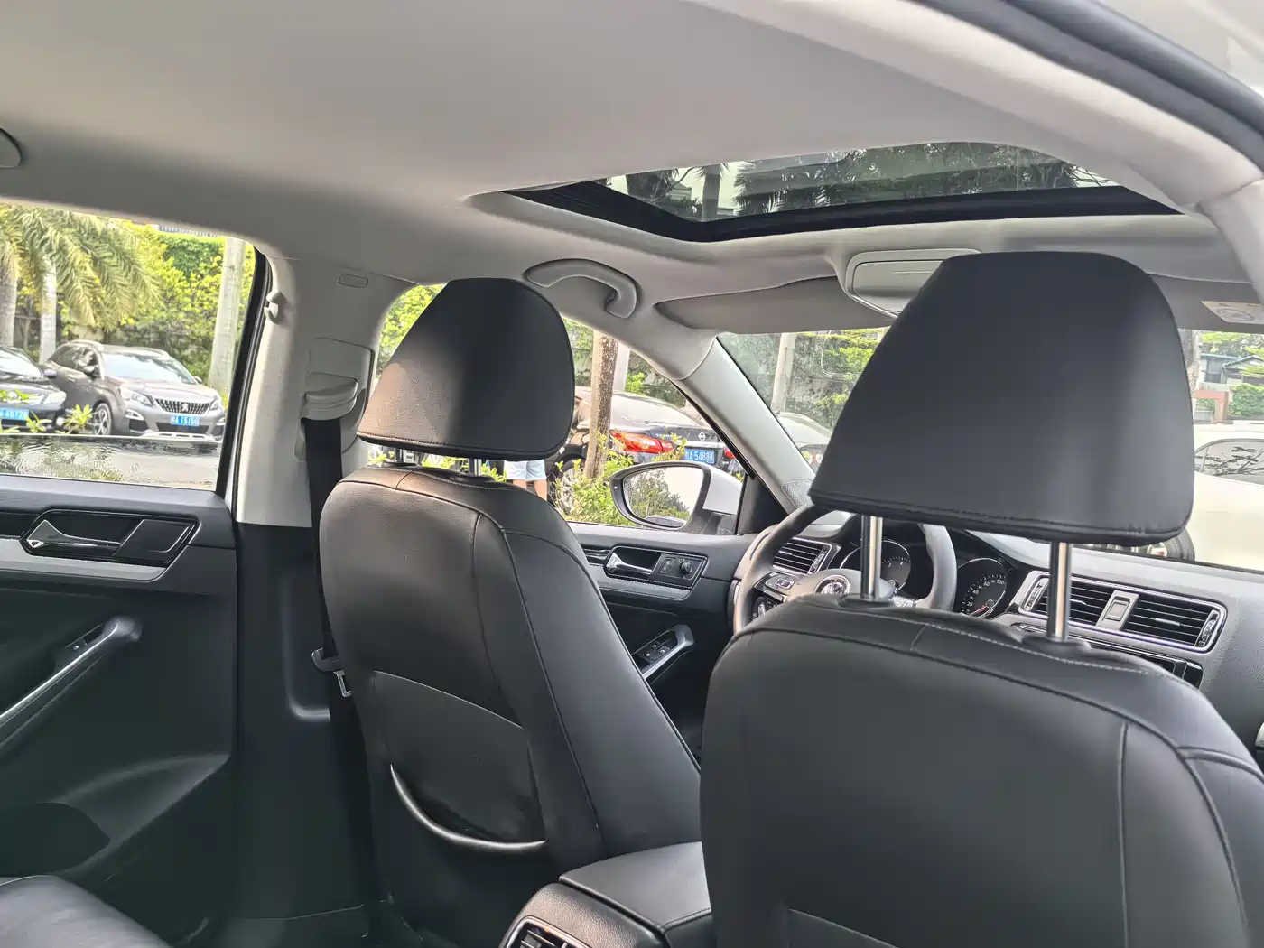 Volkswagen Sagitar 2017 230TSI Automatic Comfort фото 15