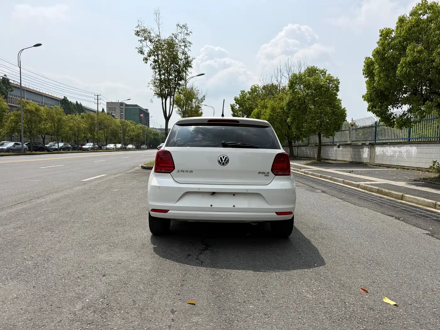 Volkswagen Polo 2016 1.6L Automatic Comfort фото 6