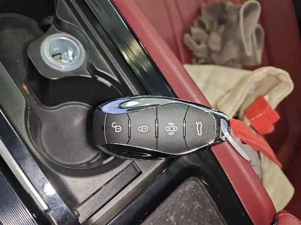 Hongqi H5 2023 2.0T Auto Smart Connect Flagship фото 17