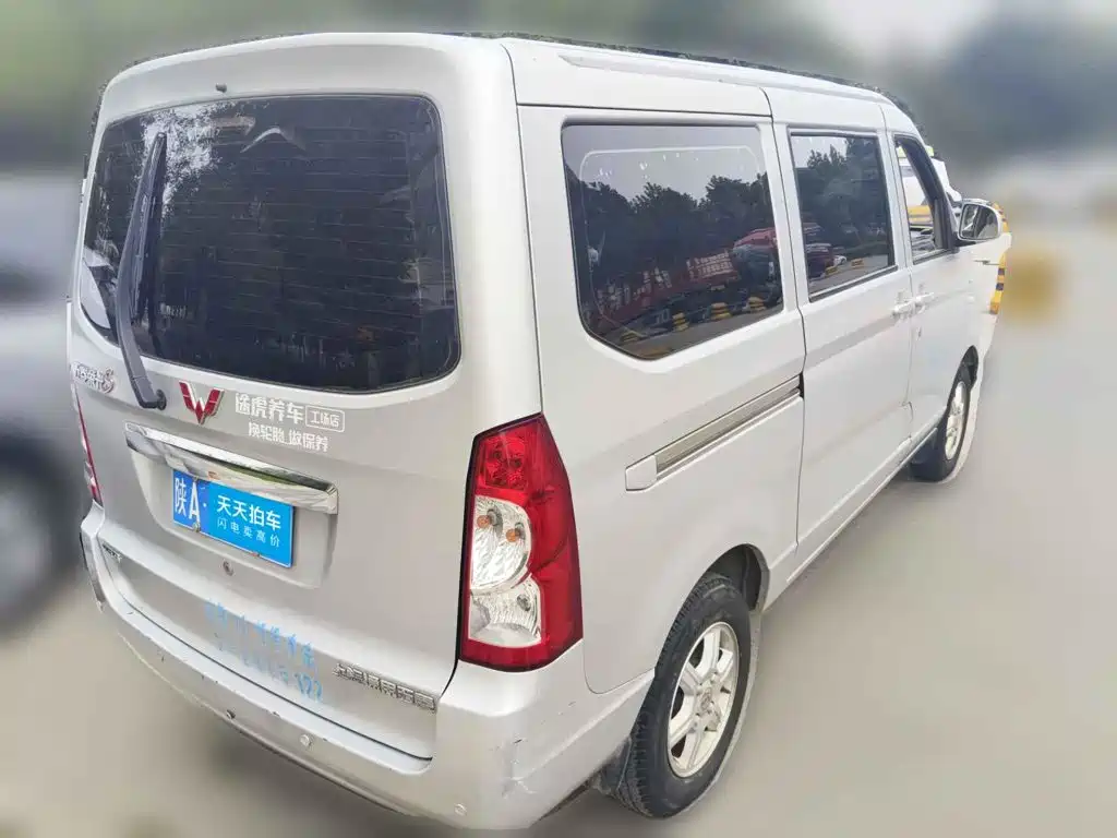 Wuling Motors Wuling Rongguang 2016 2014 1.5L S Standard Model