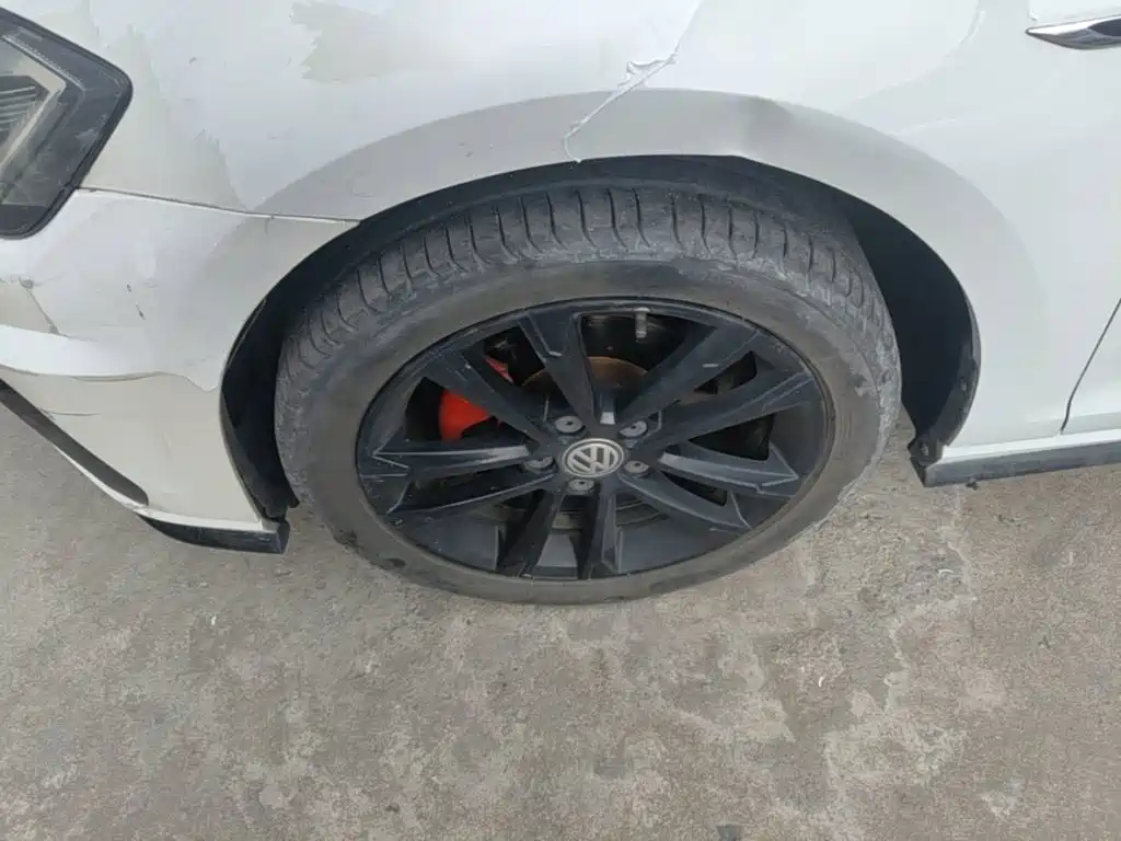 Photo 23 - Volkswagen Golf