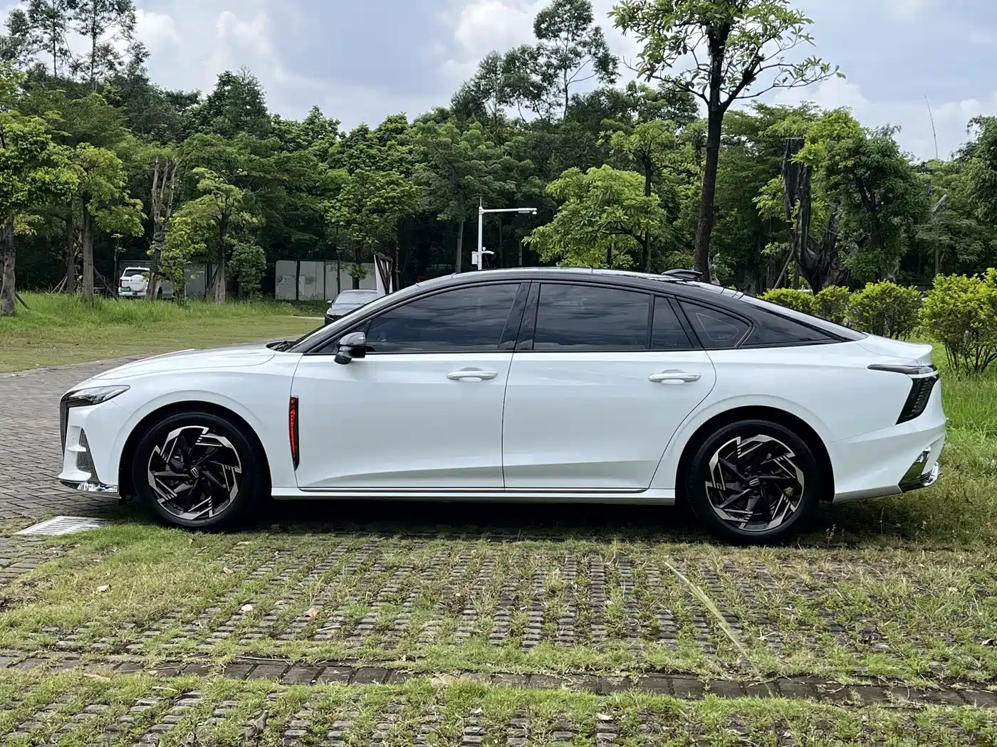 Hongqi H6 2023 2023 2.0T Comfort Edition