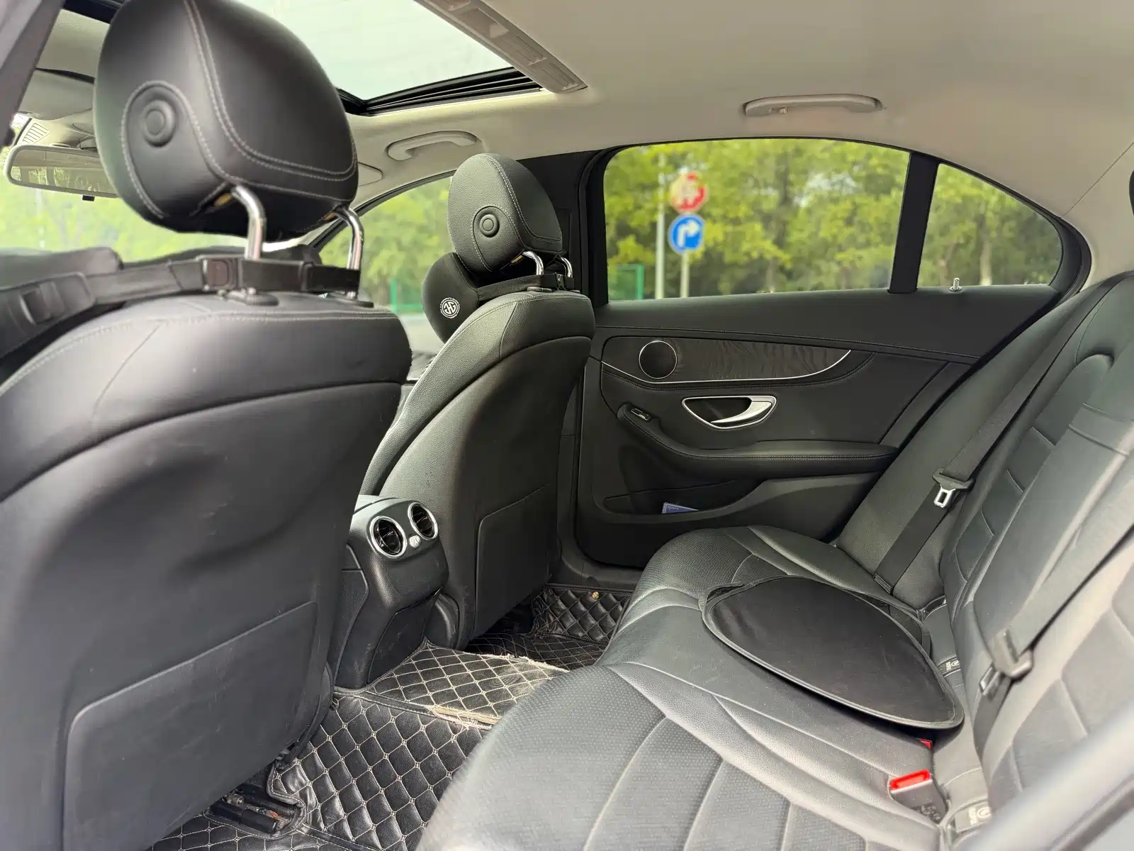 Фото 6 - Mercedes-Benz C-Class