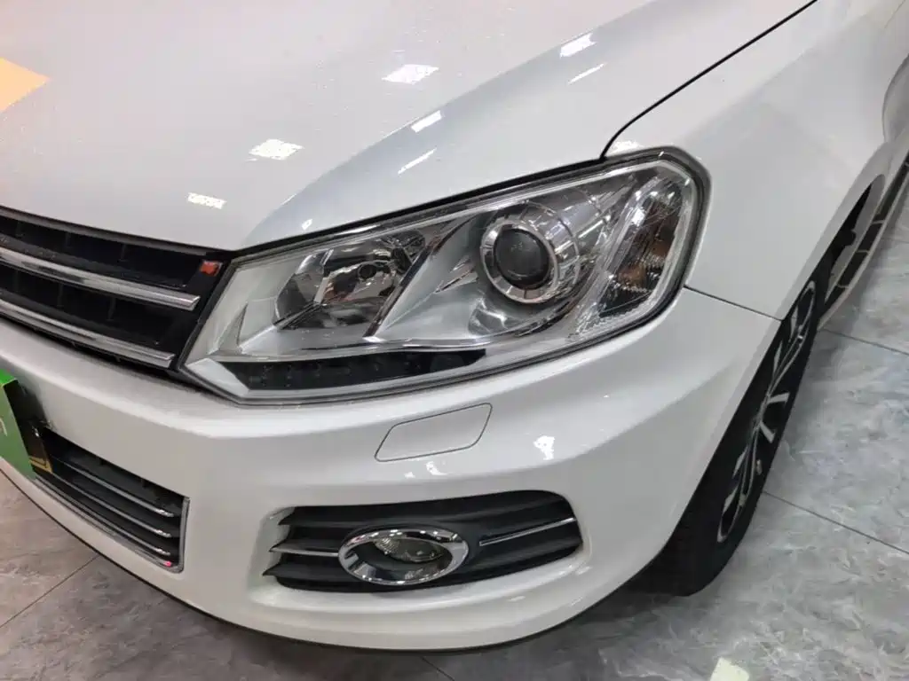Фото 24 - Zotye T600