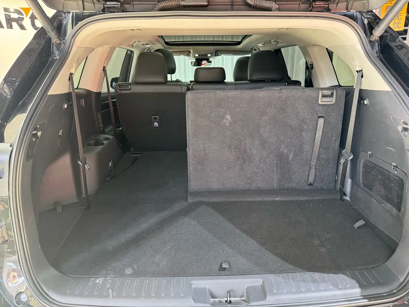 Toyota Highlander 2022 Hybrid 2.5L 4WD Luxury 7-Seater фото 24