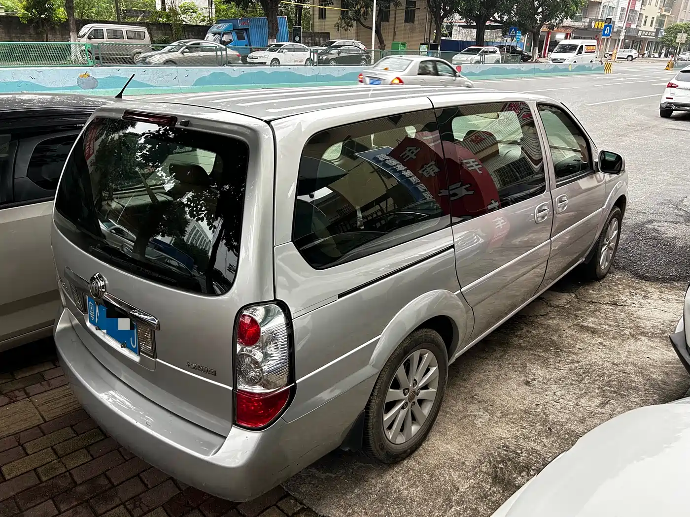 Buick GL8 2013 2.4L Classic фото 3
