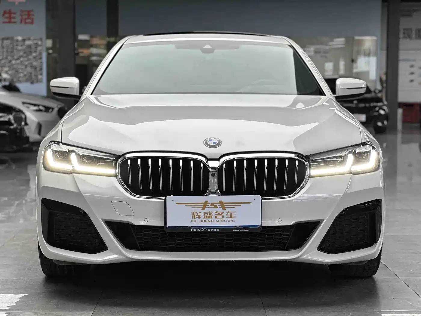BMW 5 Series 2023 530Li Premium M Sport Package фото 2