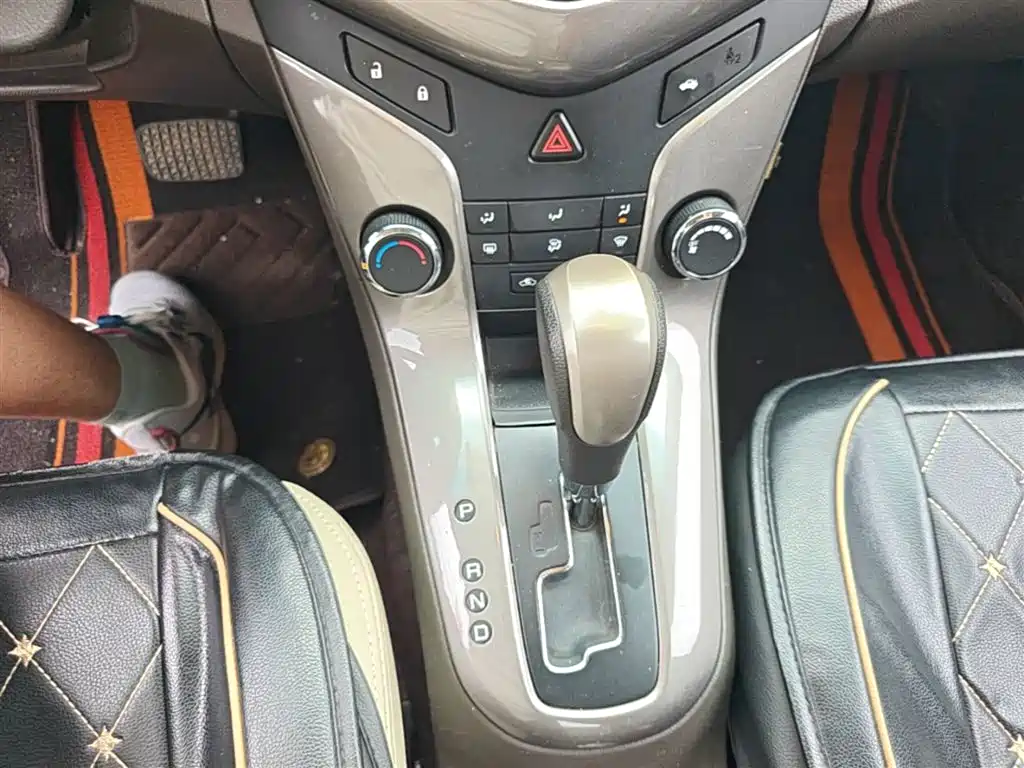 Chevrolet Cruze 2015 1.5L Classic SE AT фото 14