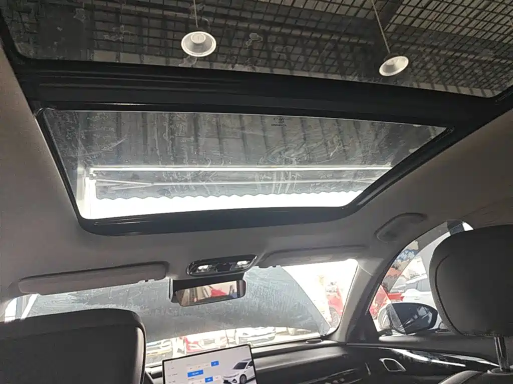 Geely Galaxy Galaxy A7 2025 EM-i 150km Explorer+ Edition фото 18