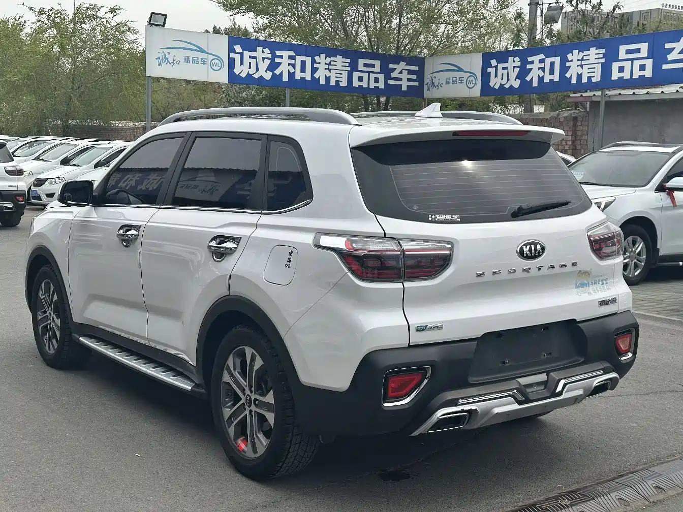 Kia Sportage 2019 2.0L Automatic Smart Luxury Edition фото 9