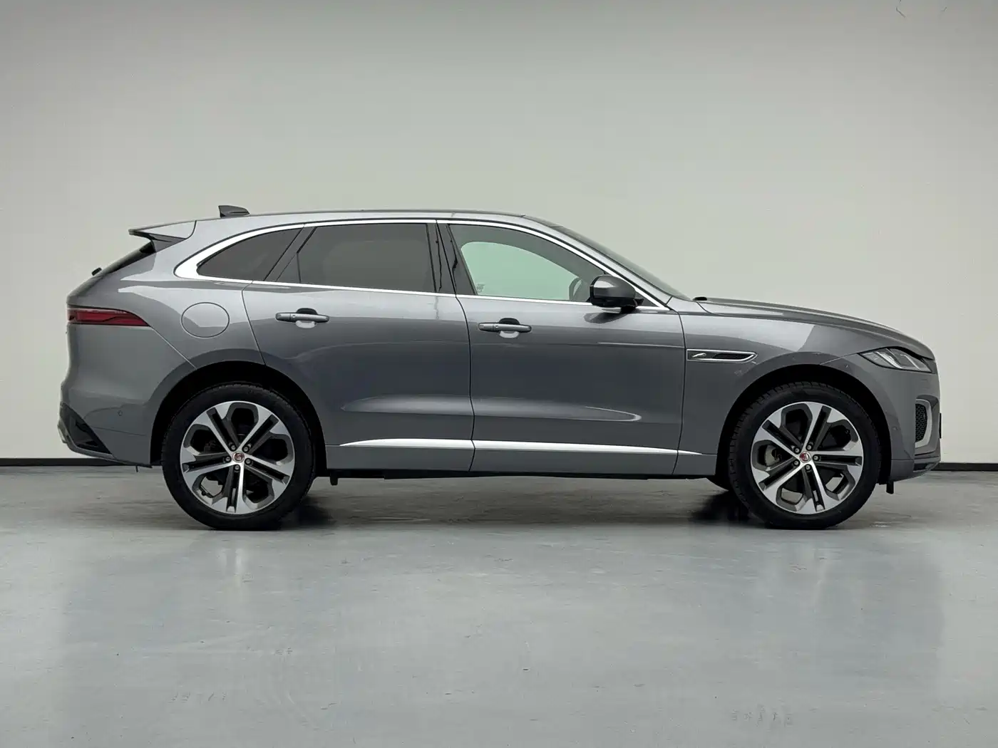 Jaguar F-PACE 2022 2022 Model P340 R-Dynamic SE